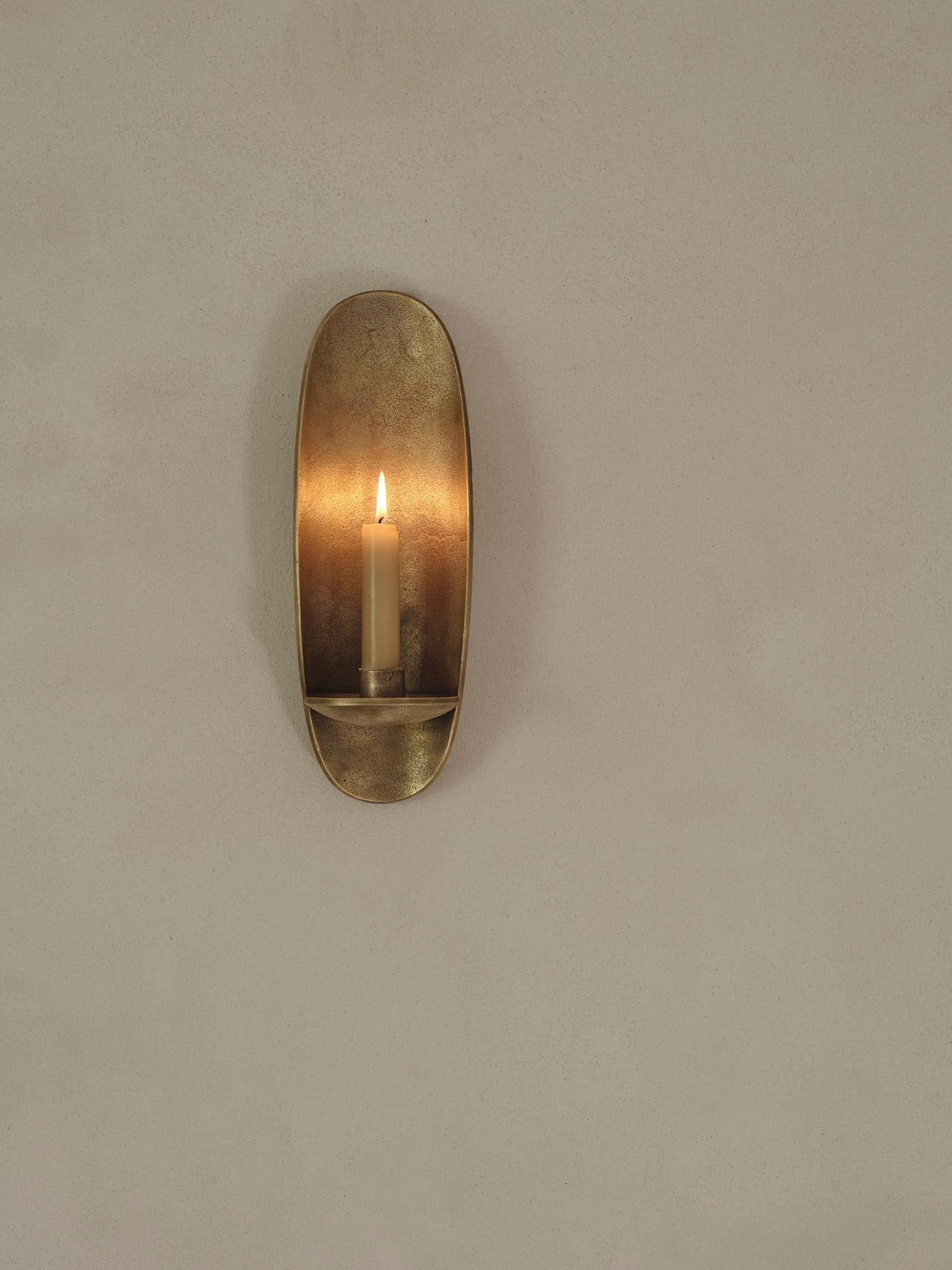 Agapé Wall Candle Holder - Brass Finish