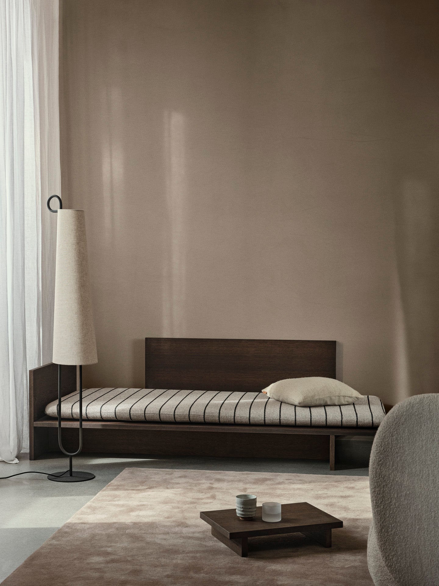 Ancora Floor Lamp - Black/Natural - UL