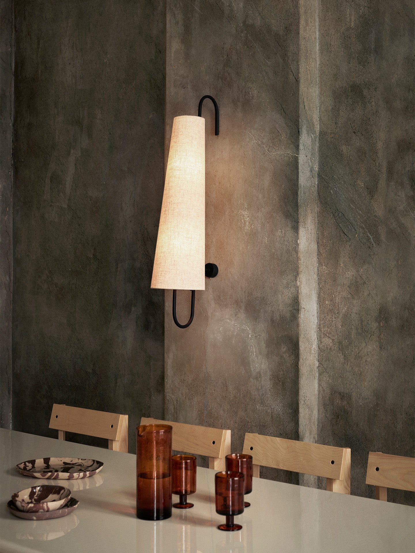 Ancora Wall Lamp - Black/Natural - UL